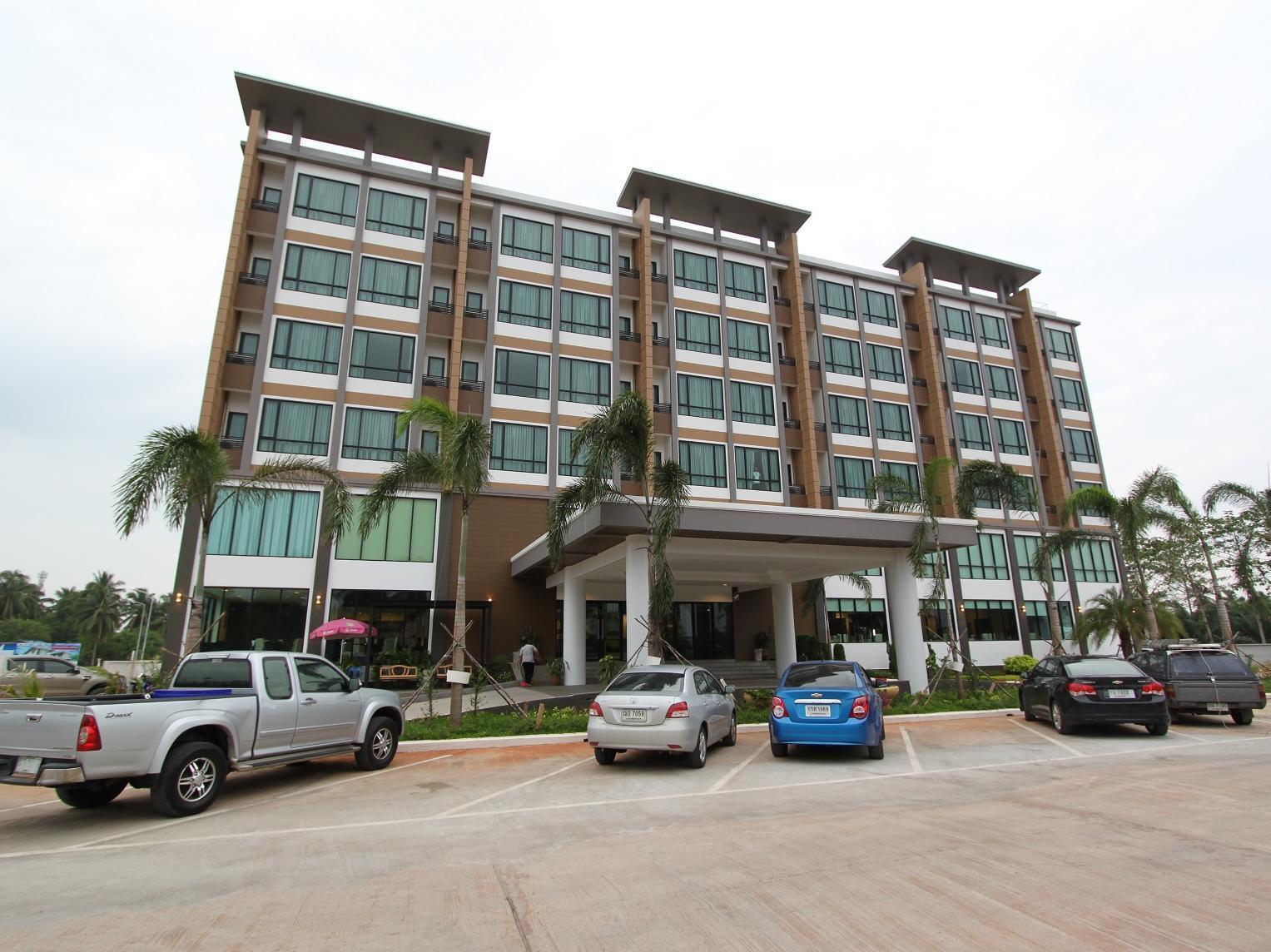 S Tara Grand Hotell Surat Thani Eksteriør bilde