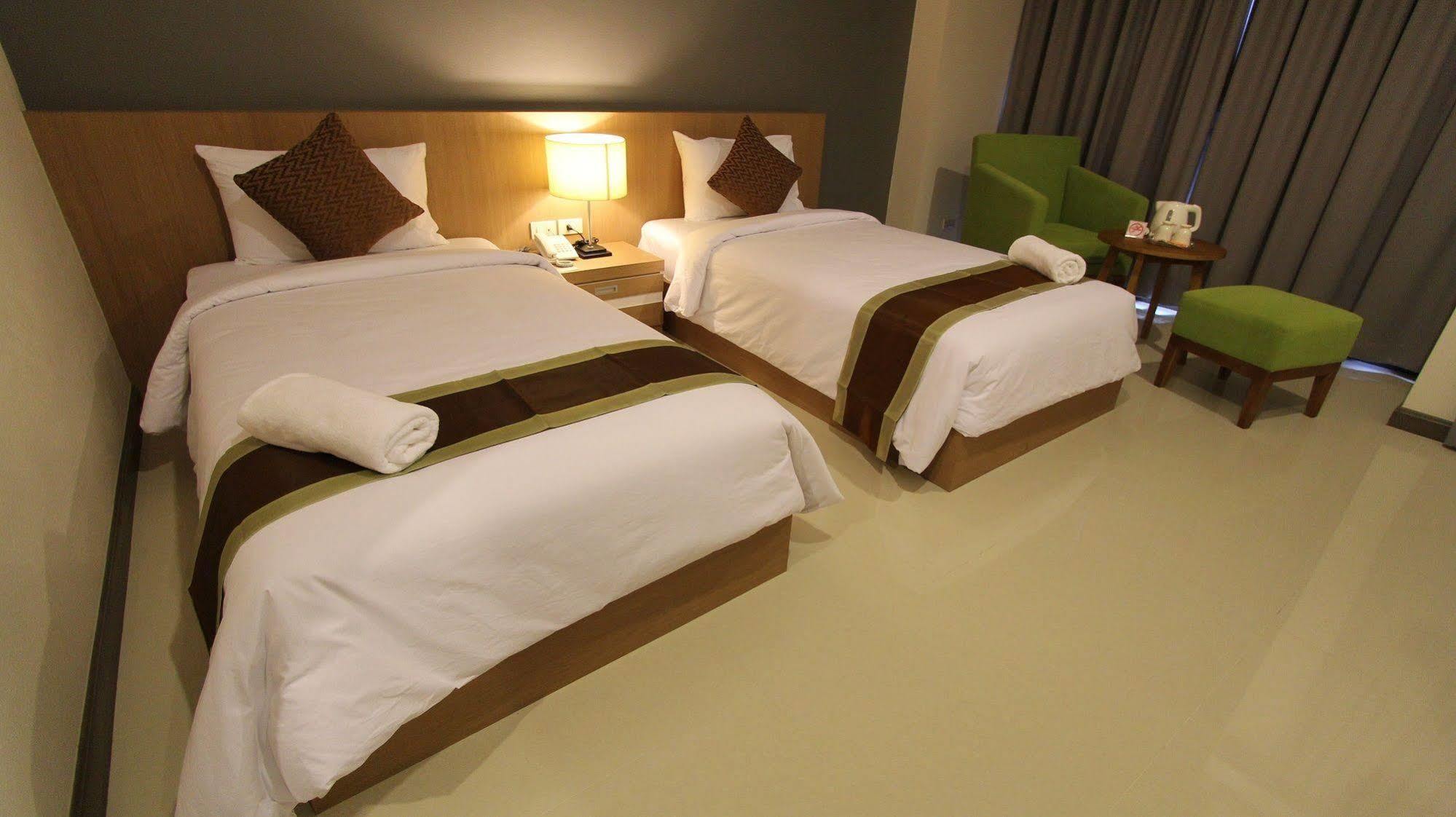 S Tara Grand Hotell Surat Thani Eksteriør bilde